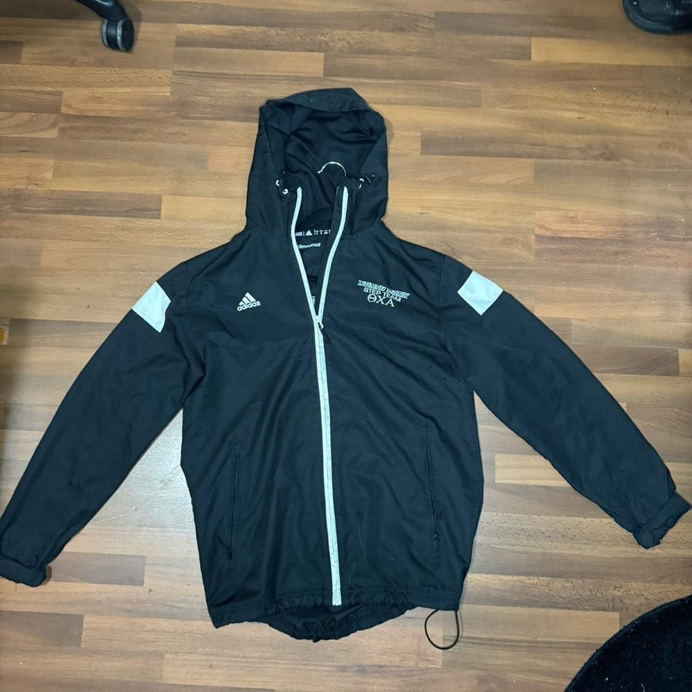 Adidas wind breaker size S